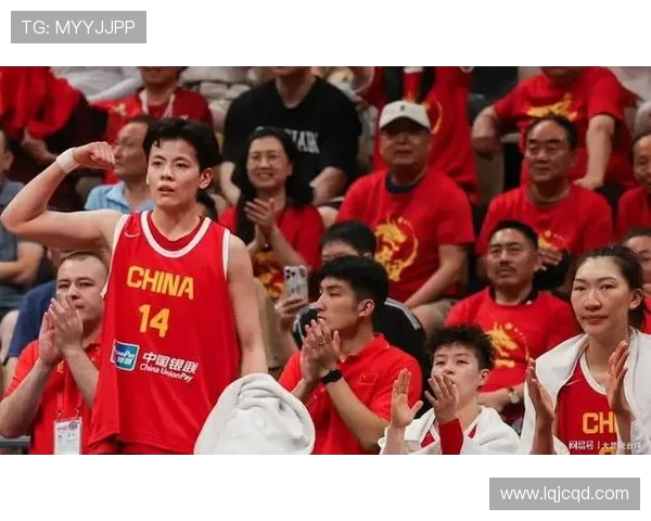 中国女篮 124-57 狂胜波黑！杨舒予 22 分 + 6 抢断，张子宇双塔发威，宫鲁鸣练兵见效(1)