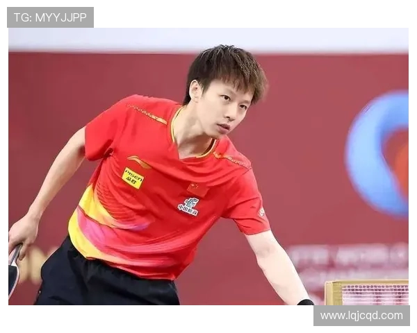 林高远与时尚才女合影引热议 工作室澄清：仅是跨界合作